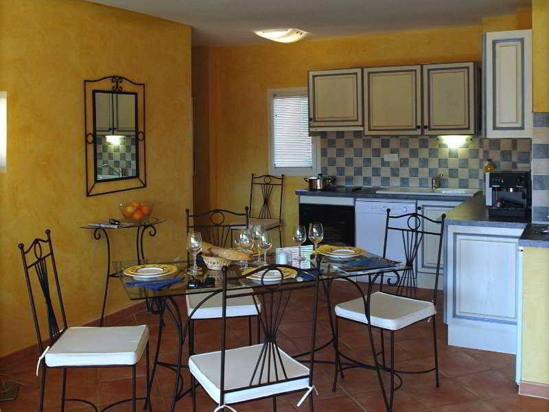 Odalys La Licorne De Haute Provence 4*
